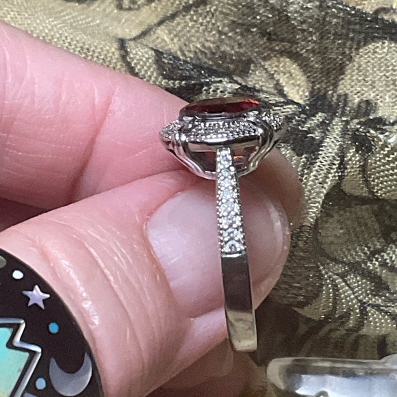 Garnet ring - Picture 6 of 9